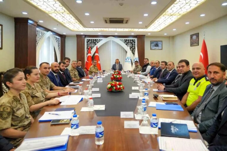 hakkaride 348 aranan kisi yakalandi LaGW9STS