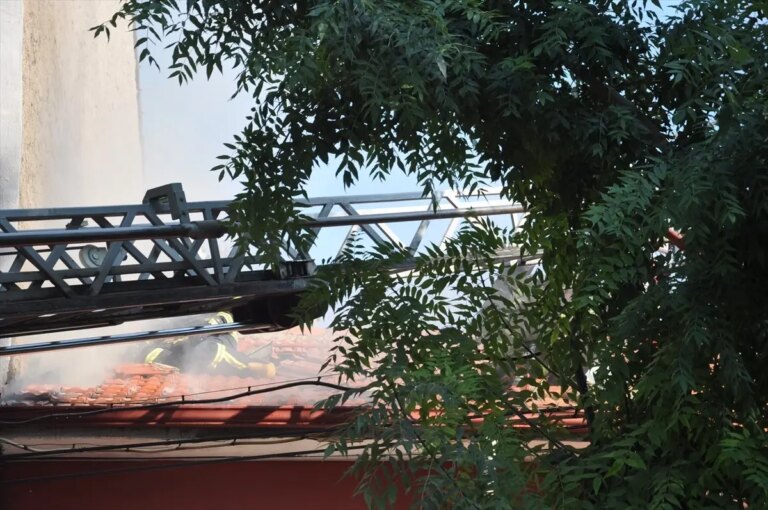 kutahyada cati yangini kontrol altina alindi ZgbBri2W