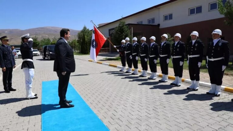 polis akademisi baskani erzincanda 25Yuvwk2