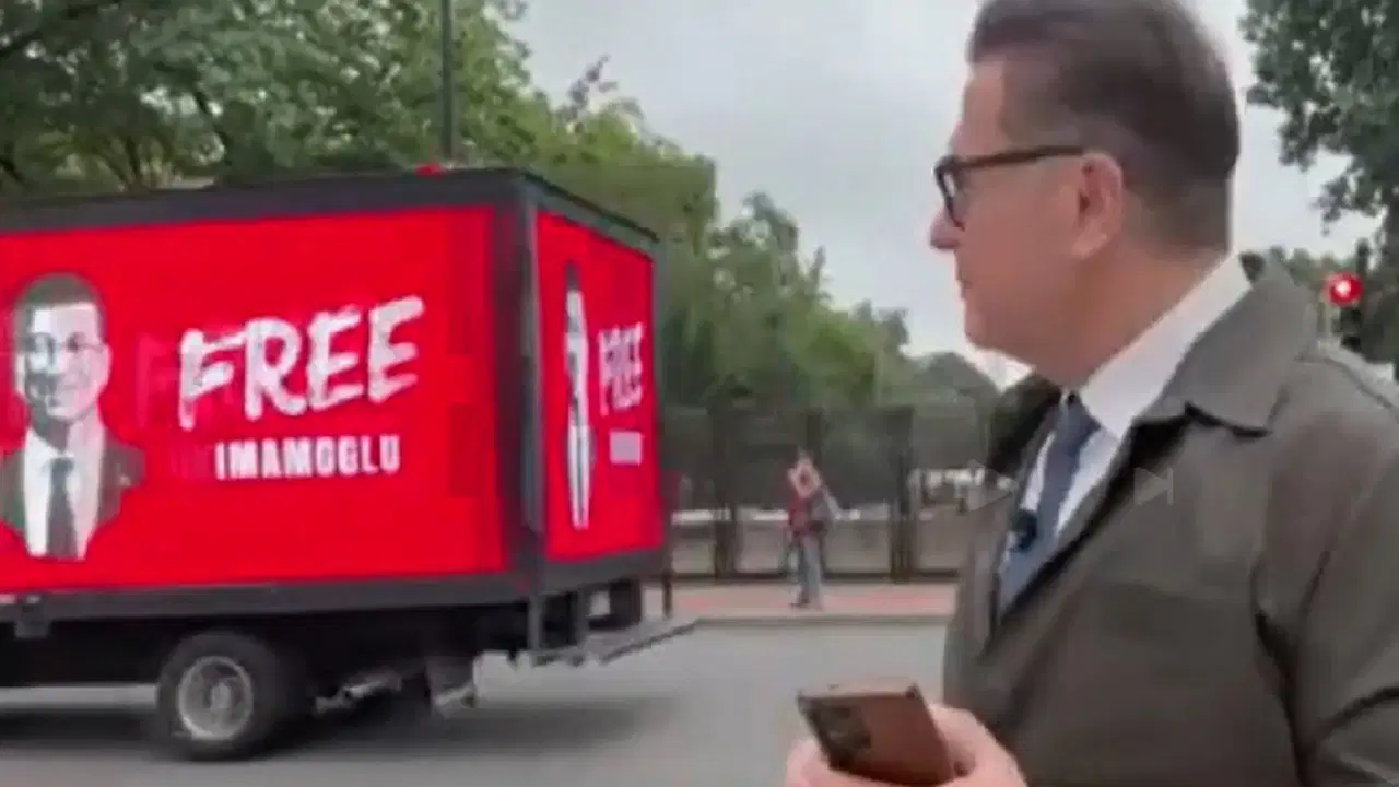 canli yayinda goruntulendi erdogana beyaz sarayda imamoglu soku PxT1DGkT