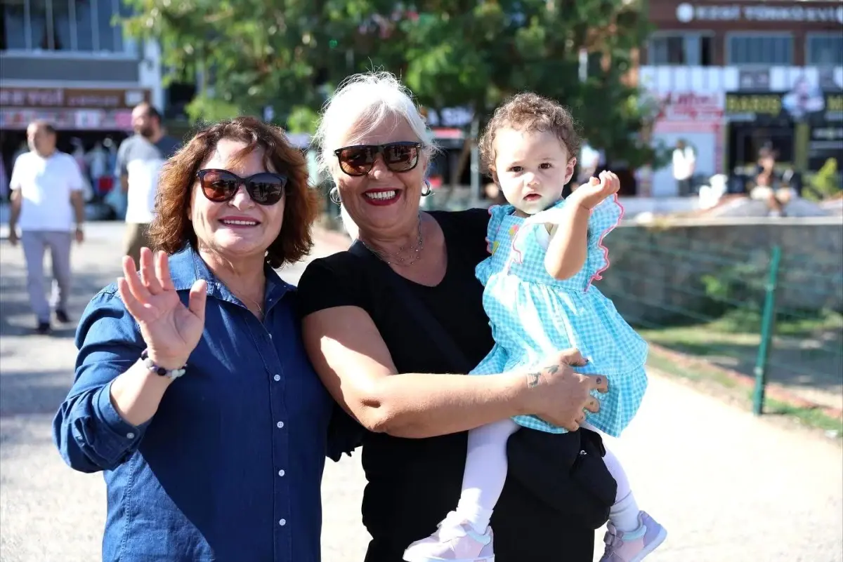 didim belediye baskani hatice gencay altinkumda halkla bulustu 3qP3HgqX.jpg