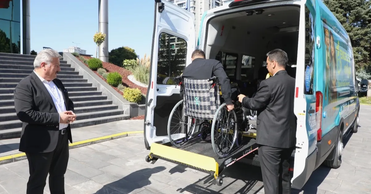 engelsiz belediyeden engelsiz melikgazi minibusu B9ybq8Dz