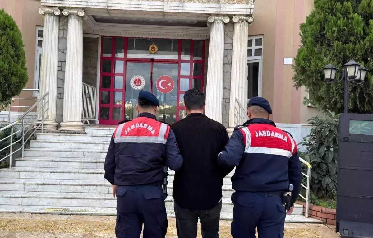 hirsizlik zanlisi didimde yakalandi NpBR6Pjk.jpg