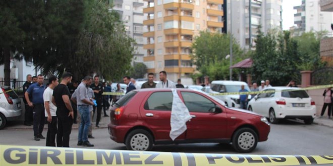 otomobilde sir olum darp izlerine rastlandi 2JvP9EXa.jpg