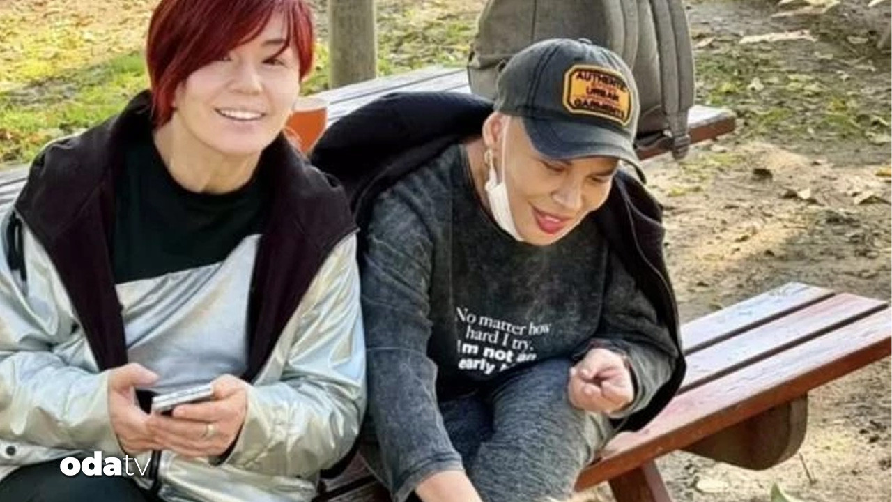 sezen aksu uzun sure sonra goruldu saclari uzamaya basladi Eb91Ylw6.jpg