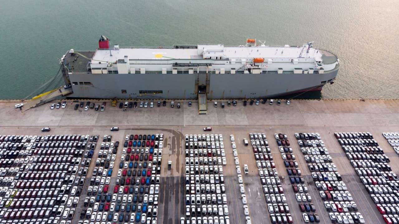 otomotiv ekimde 38 milyar dolarla ihracat sampiyonu oldu DCOktWRr.jpg