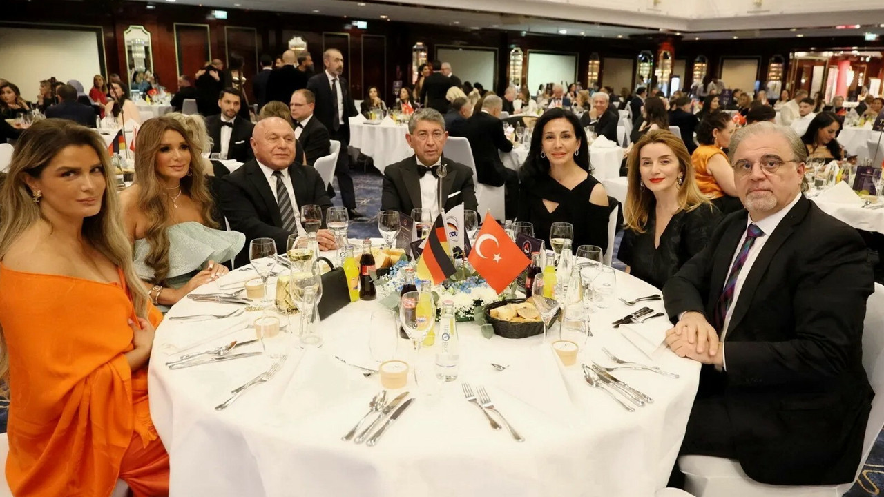 berlinde-turk-alman-isverenler-dernegi-30-yilini-kutladi-51INQgsP