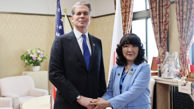 japon-bakan-kur-mudahalesinde-abd-ile-koordinasyon-icindeyiz-EyYhGbKu