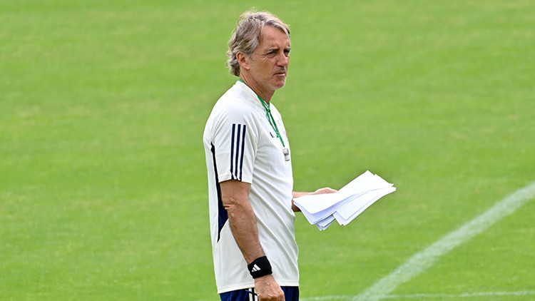 Italya milli takiminda ikinci roberto mancini donemi FipGcOdF